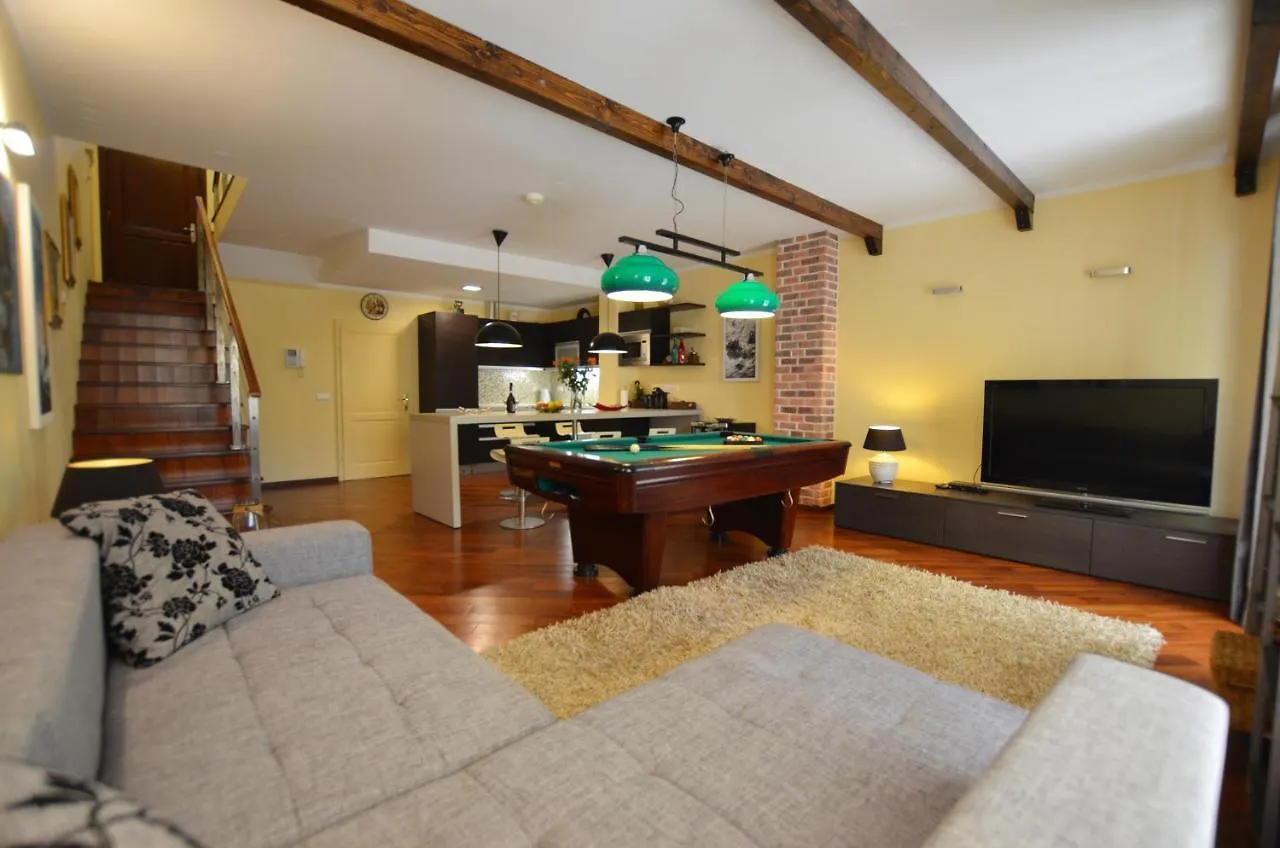 Apartment Delux 로비니 0*,